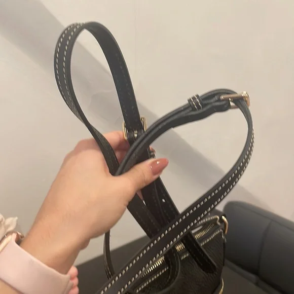 NWT Dooney & Bourke Pebble Grain Crossbody Bag - Picture 6 of 11